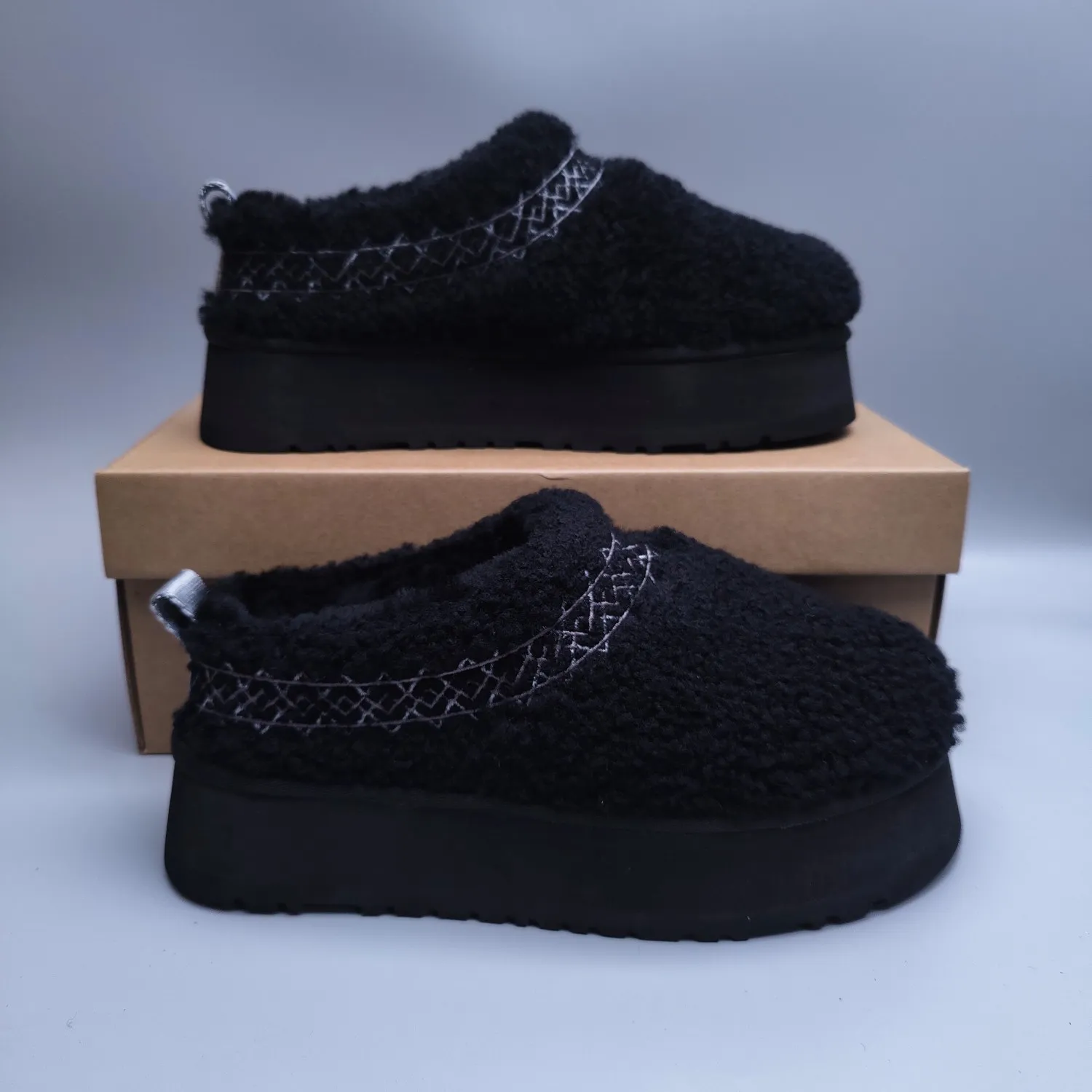 💰520 UGG sheepskin all-in-one snow boots 3976 Thick-soled ethnic style teddy roll women’s style Color: Teddy Brown White Black Size: 35-41